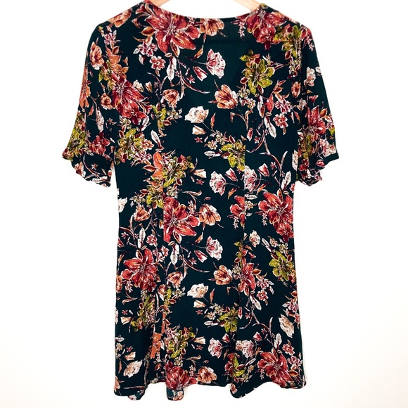 Lulus Garden Of Delight Floral Button Down Dress Size Medium - Picture 5 of 12